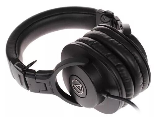 provodnyenausnikiaudio-technicaath-m30xchernyj_3_1082303